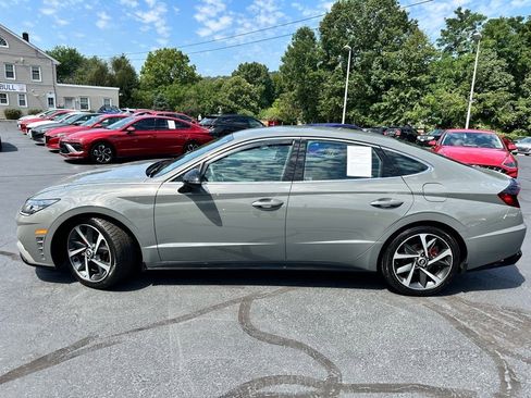 Used 2021 Hyundai Sonata SEL Plus w/ Preferred Accessory Package image 3
