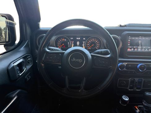 Used 2020 Jeep Wrangler Unlimited Sport image 12