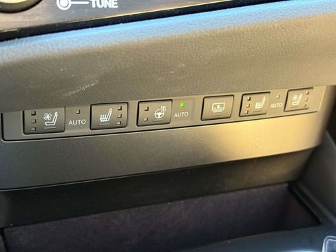 Used 2025 Lexus ES 350 w/ Technology Package FWD image 27
