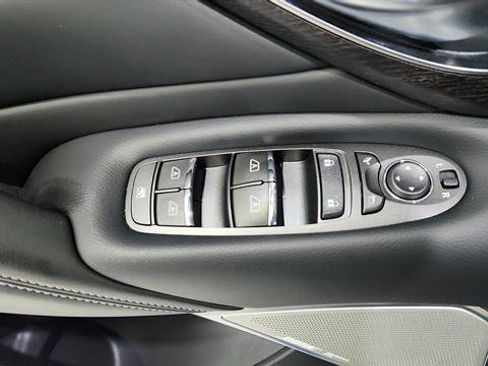 Used 2023 INFINITI Q50 Sensory image 21