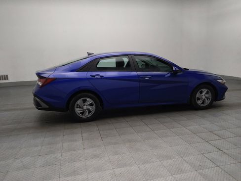 Used 2024 Hyundai Elantra SE FWD image 10