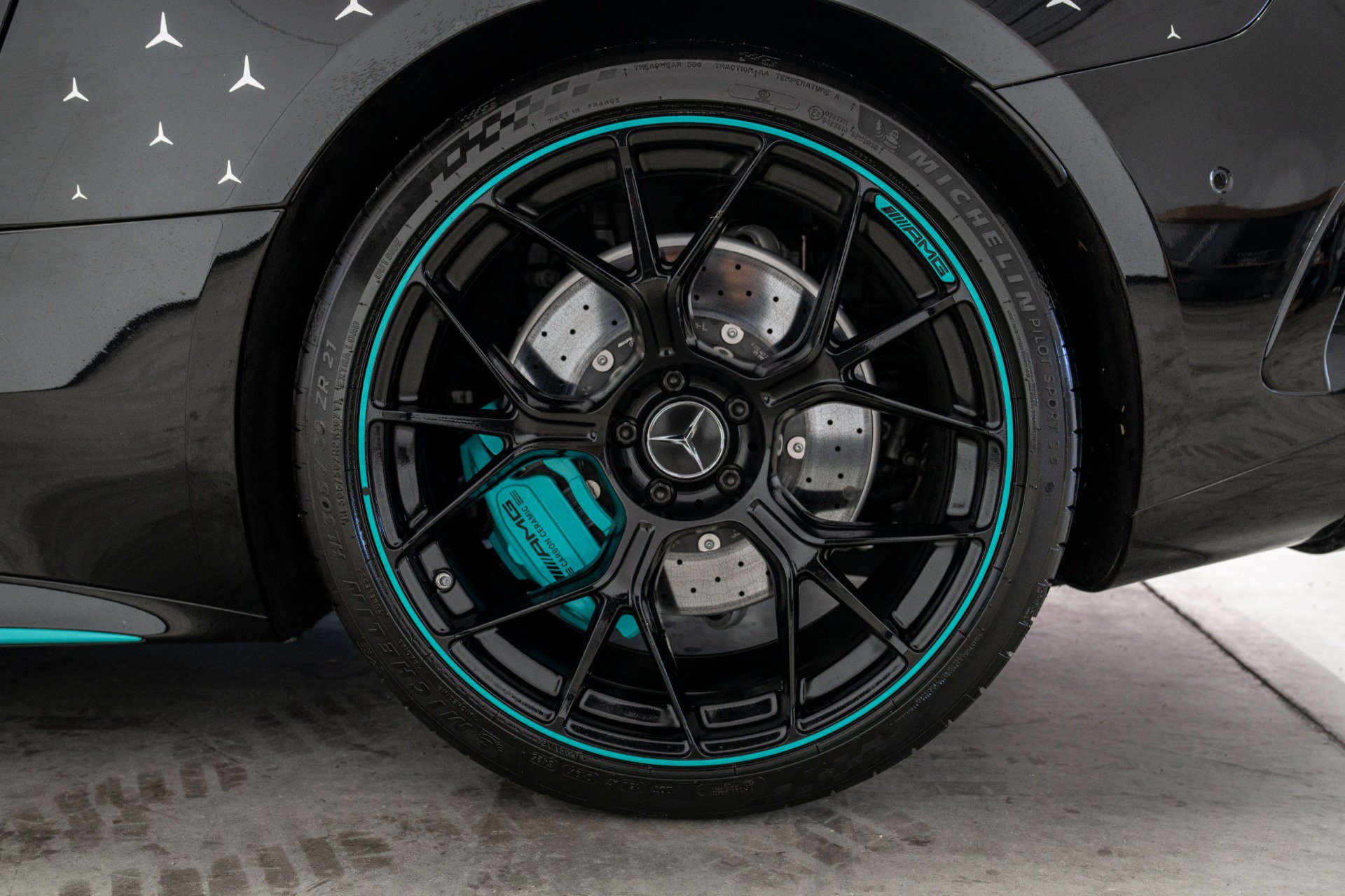 Used 2025 Mercedes-Benz AMG GT 63 image 10
