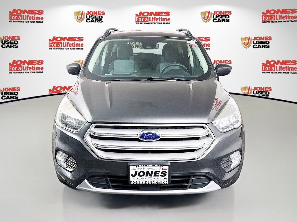 Used 2018 Ford Escape SE w/ Ford Safe & Smart Package FWD image 10