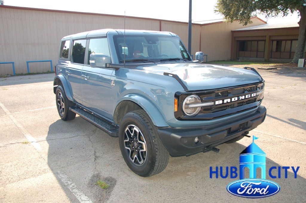 Used 2024 Ford Bronco Outer Banks AWD/4WD image 7
