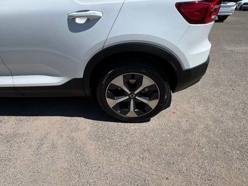 New 2026 Volvo XC40 B5 Plus w/ Protection Package Premier AWD/4WD image 10