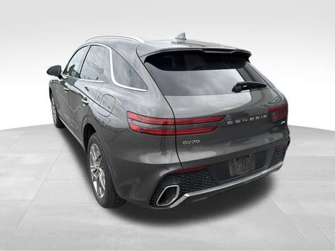 Used 2025 Genesis GV70 2.5T AWD/4WD image 6