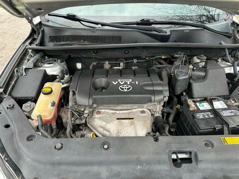 Used 2011 Toyota RAV4 4WD w/ Base L4 Extra Value Pkg image 9