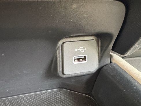 Certified 2025 Honda HR-V LX image 18