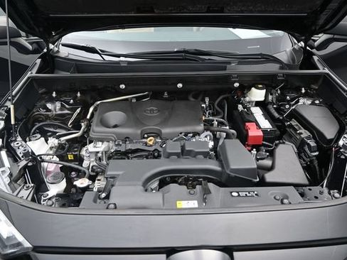 Used 2023 Toyota RAV4 LE FWD image 18
