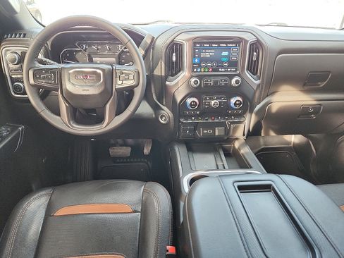 Used 2022 GMC Sierra 2500 AT4 w/ AT4 Preferred Package image 11