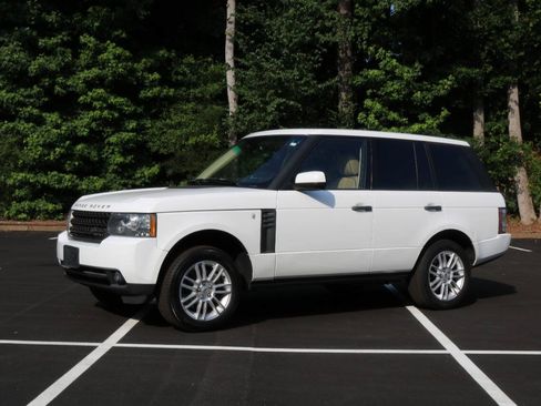 Used 2011 Land Rover Range Rover HSE AWD/4WD image 8