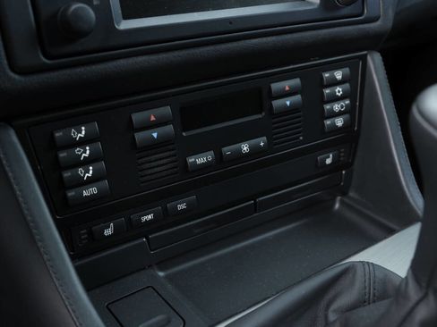 Used 2003 BMW M5 image 64