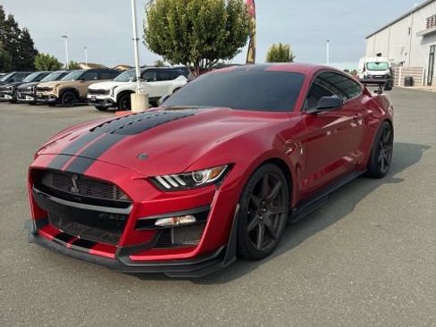 Used 2020 Ford Mustang Shelby GT500 w/ Carbon Fiber Track Pack RWD image 1