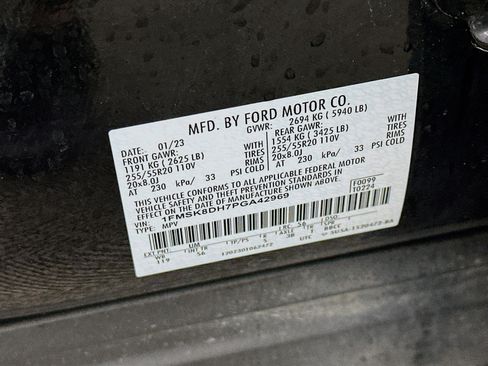 Used 2023 Ford Explorer XLT w/ Equipment Group 202A AWD/4WD image 12