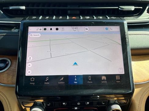 Used 2023 Jeep Grand Cherokee L Summit image 20