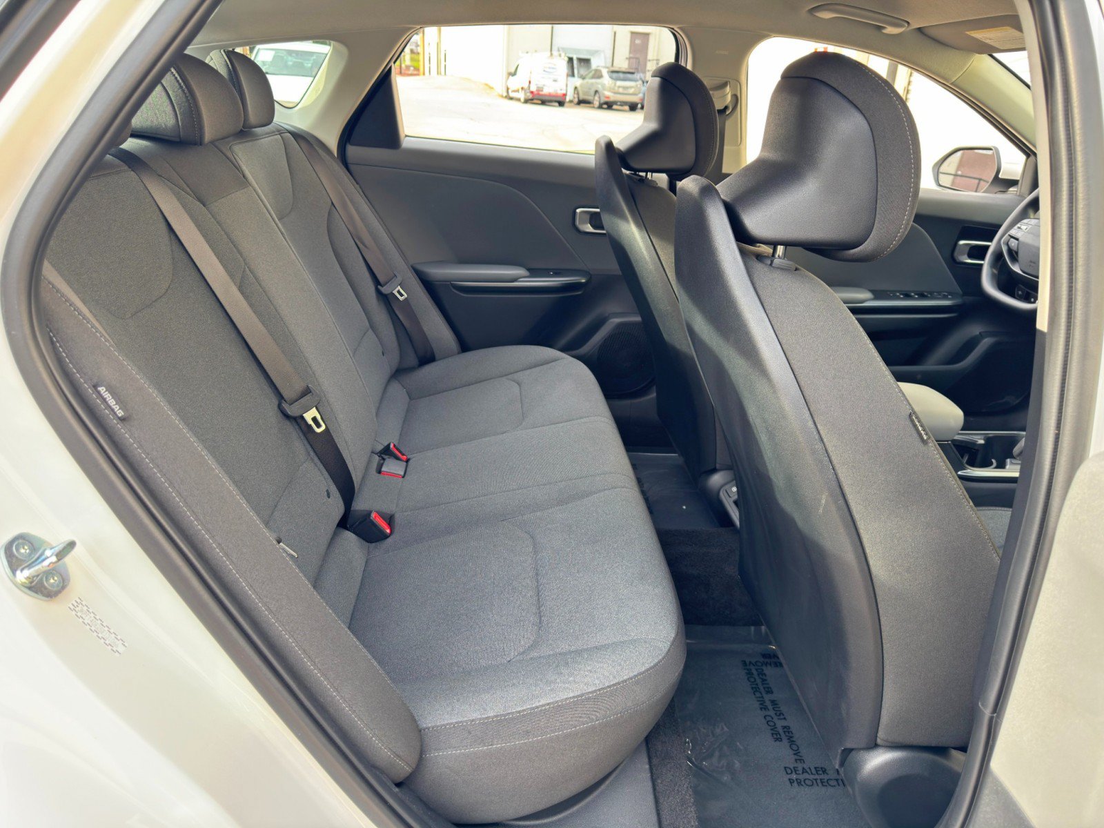 Used 2025 Kia K4 FWD image 32