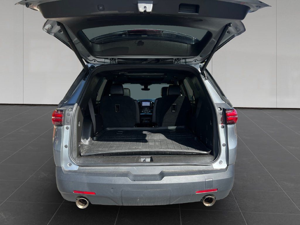 Used 2023 Chevrolet Traverse RS AWD/4WD image 19