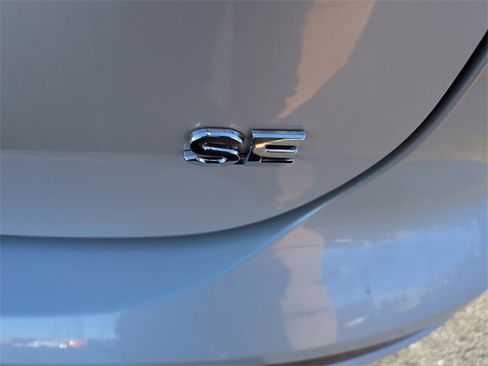 Used 2022 Mitsubishi Outlander SE image 11