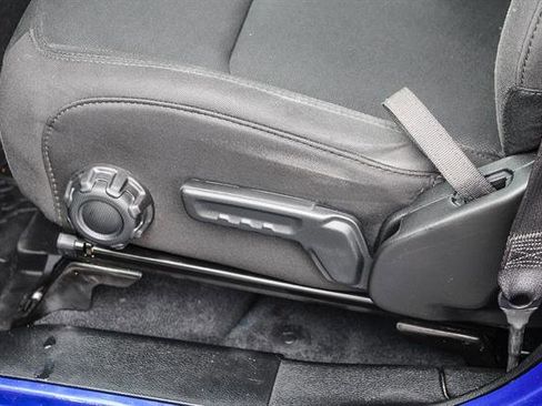 Used 2018 Jeep Wrangler Unlimited Sport image 20