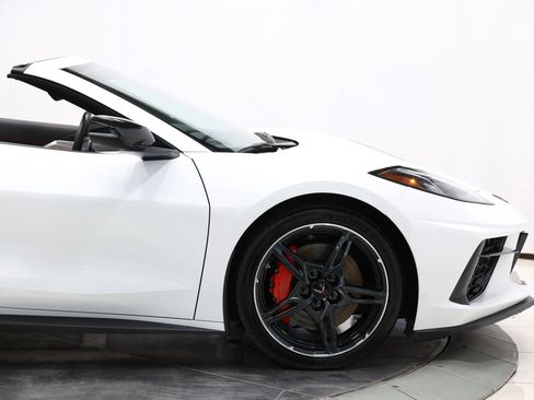 Used 2020 Chevrolet Corvette Stingray Preferred Cpe w/ 2LT Preferred Equipment Group RWD image 73