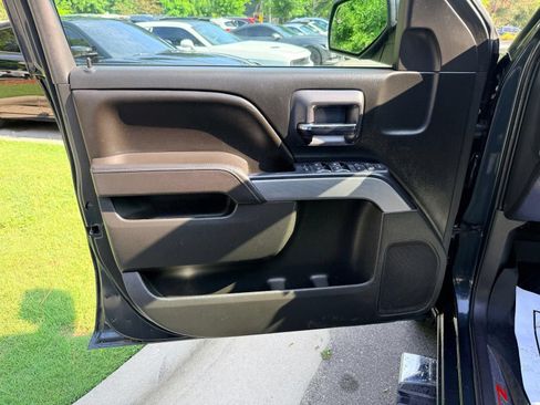 Used 2017 Chevrolet Silverado 1500 LT w/ All Star Edition AWD/4WD image 18