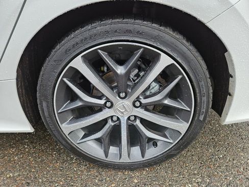 Used 2024 Honda Civic Touring image 8
