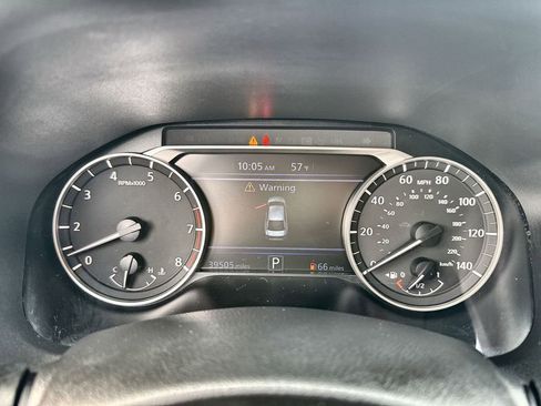 Used 2023 Nissan Altima 2.5 SR w/ SR Premium Package image 12