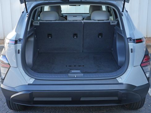 Used 2025 Hyundai Kona SEL AWD/4WD image 9