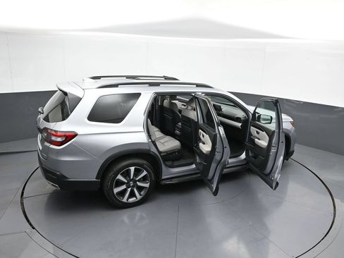 Certified 2023 Honda Pilot Touring image 47