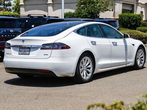 Used 2017 Tesla Model S 90D AWD/4WD image 5