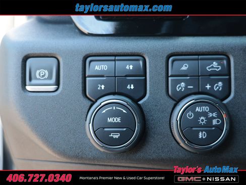 Used 2022 Chevrolet Silverado 1500 High Country w/ High Country Premium Package AWD/4WD image 33