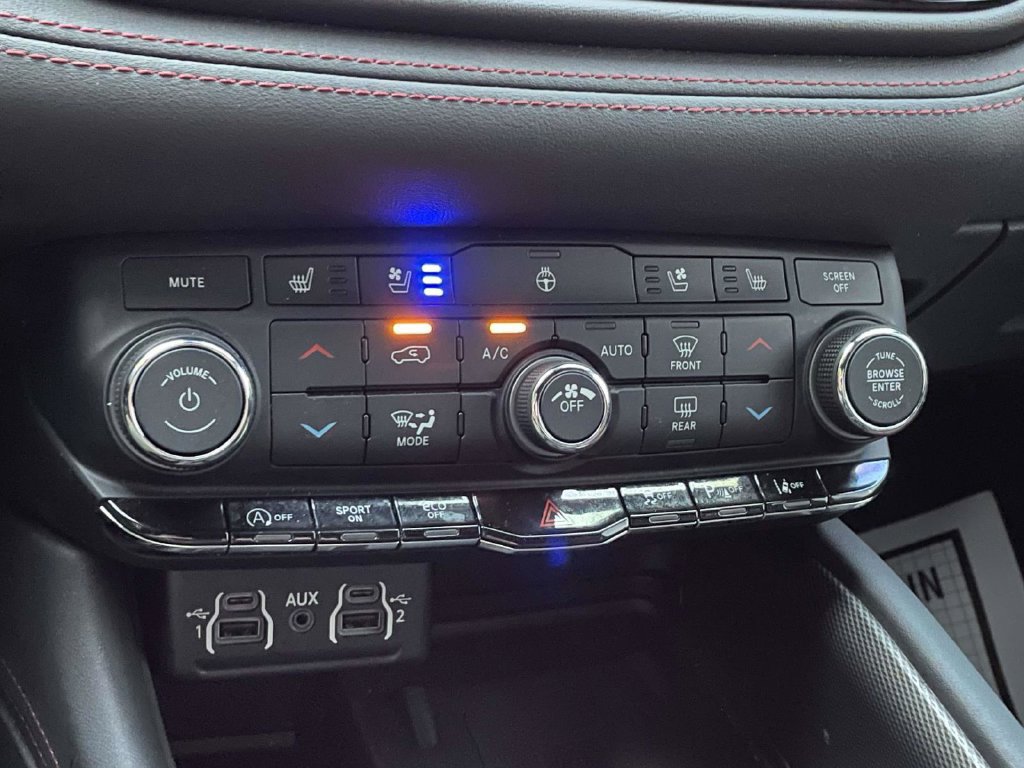 Used 2023 Dodge Durango GT AWD/4WD image 39