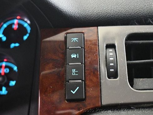 Used 2010 Chevrolet Suburban LTZ image 43