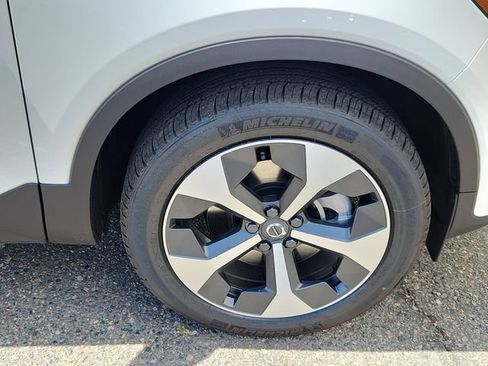 Certified 2026 Volvo XC40 B5 Plus w/ Protection Package Premier AWD/4WD image 18
