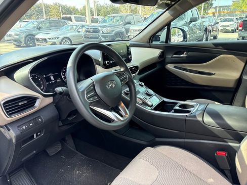 Used 2023 Hyundai Santa Fe SE image 6