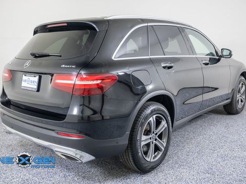 Used 2019 Mercedes-Benz GLC 300 4MATIC image 7