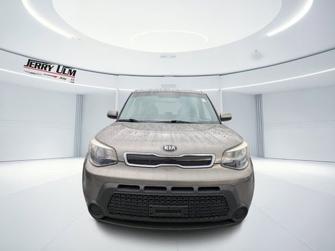Used 2015 Kia Soul + image 7