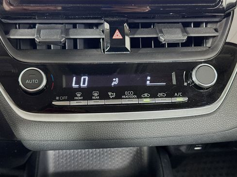 Used 2024 Toyota Corolla LE image 22