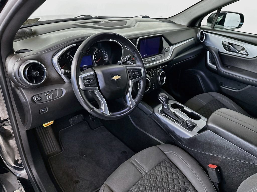 Used 2019 Chevrolet Blazer LT AWD/4WD image 30