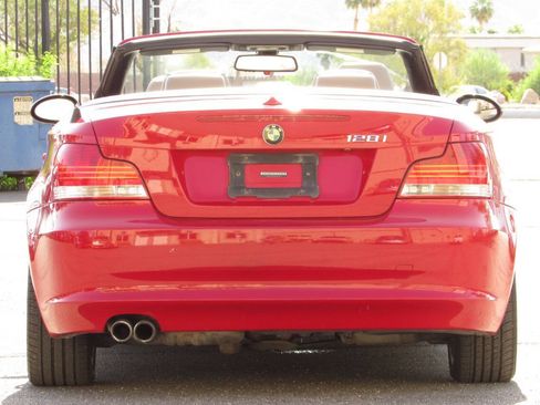 Used 2008 BMW 128i Convertible RWD image 8