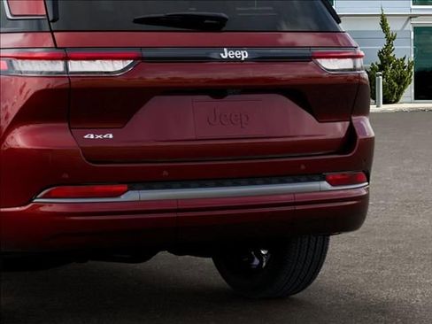 New 2026 Jeep Grand Cherokee Limited AWD/4WD image 13