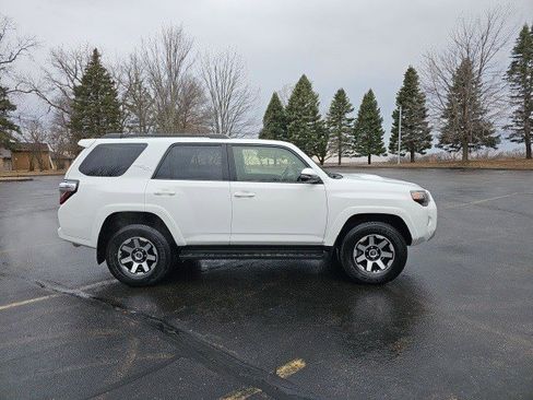Used 2024 Toyota 4Runner TRD Off-Road Premium image 7