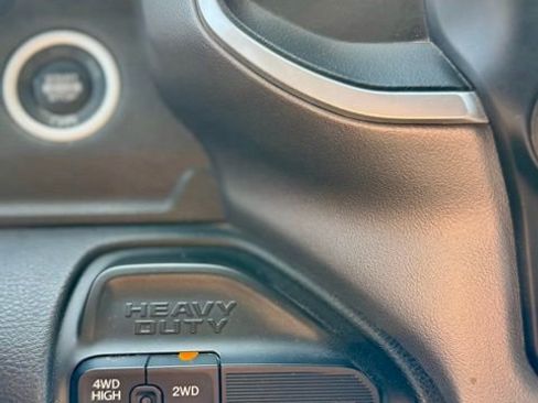Used 2022 RAM 2500 Big Horn AWD/4WD image 20
