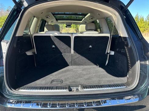Used 2023 Mercedes-Benz GLS 450 4MATIC image 35