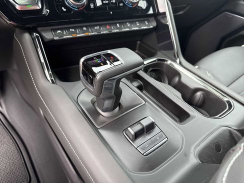 Used 2024 GMC Sierra 1500 AT4X image 14
