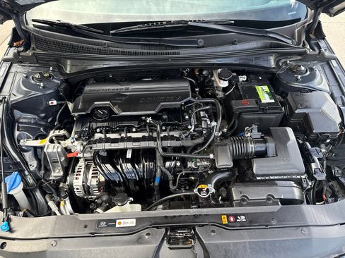 Used 2024 Hyundai Elantra SEL FWD image 10