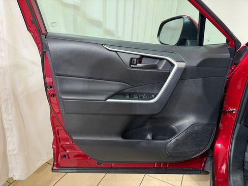 Certified 2025 Toyota RAV4 LE AWD/4WD image 15