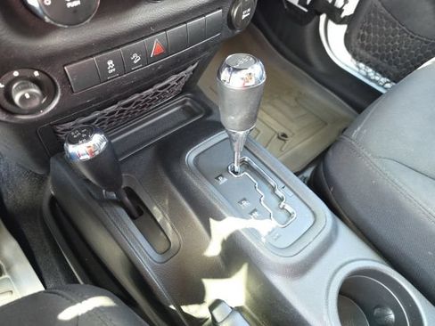 Used 2013 Jeep Wrangler Unlimited Sport AWD/4WD image 21