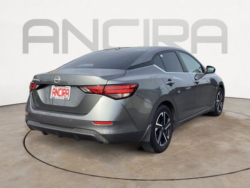 Used 2025 Nissan Sentra SV FWD image 14