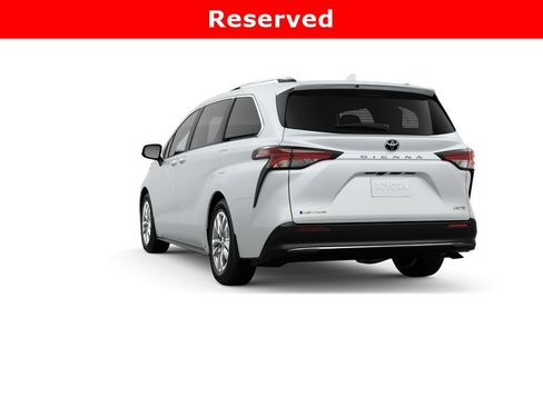 New 2026 Toyota Sienna Limited image 7